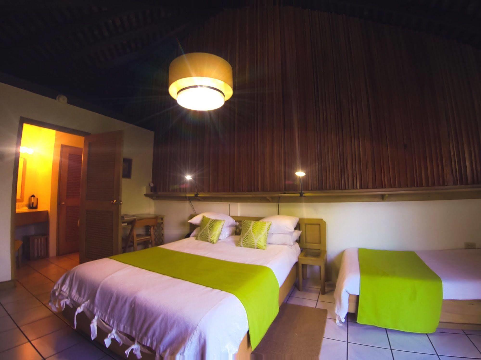 Kariwak Village Holistic Haven Crown Point Luaran gambar
