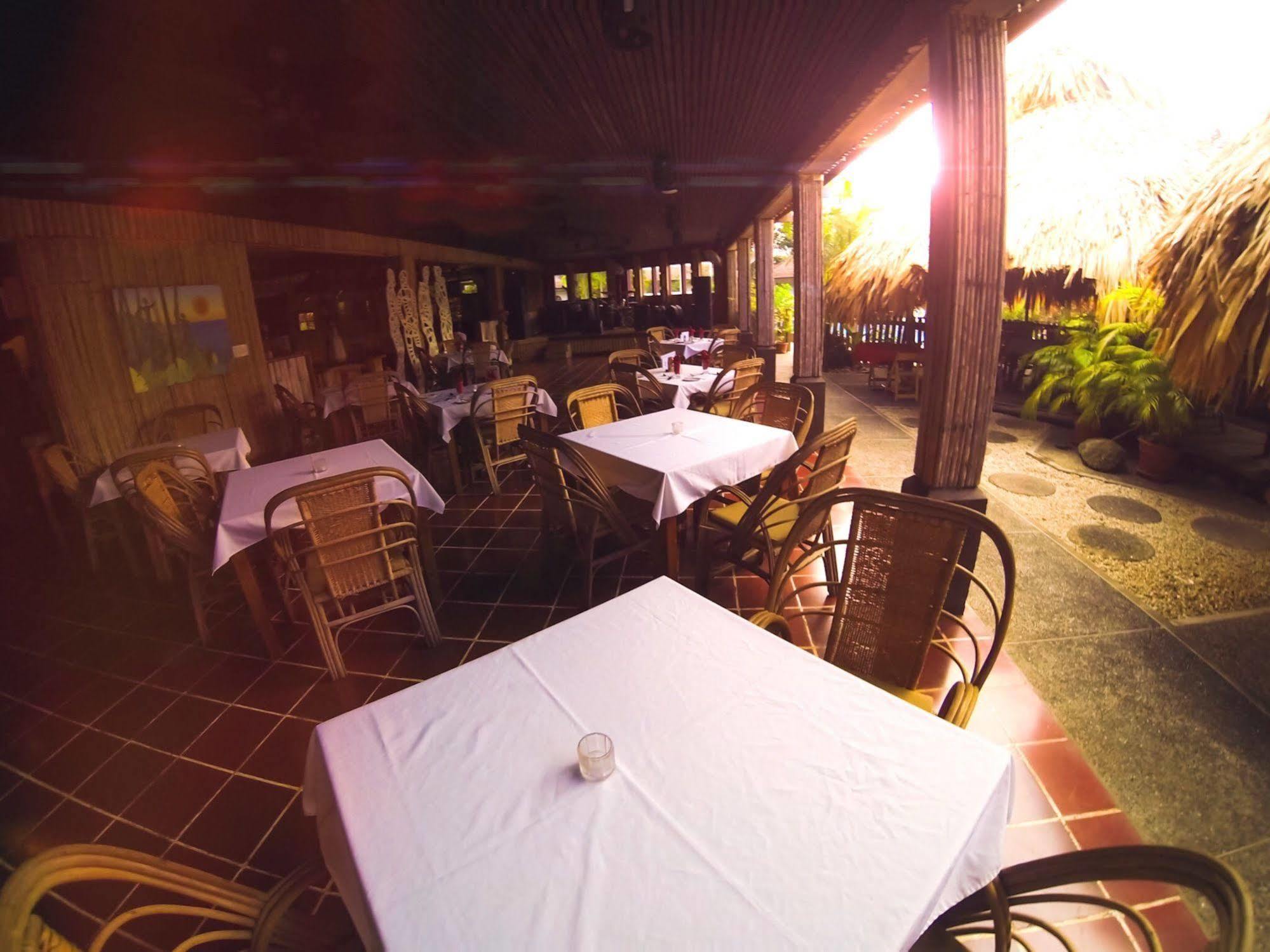 Kariwak Village Holistic Haven Crown Point Luaran gambar
