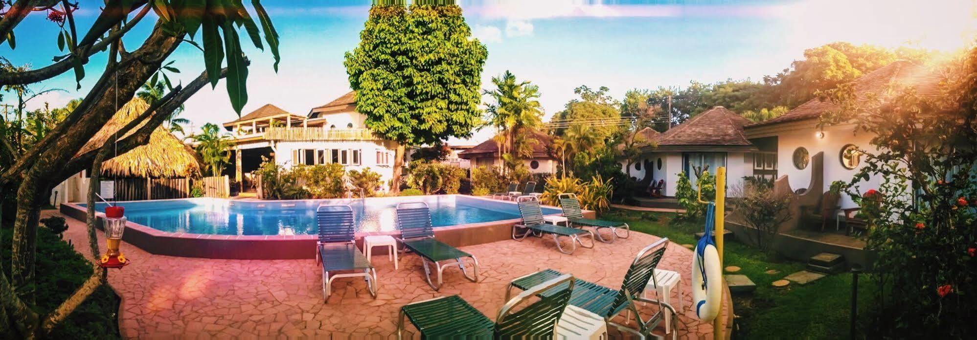 Kariwak Village Holistic Haven Crown Point Luaran gambar
